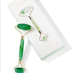 HERBIVORE JADE FACIAL ROLLER